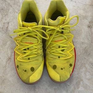 Kyrie 5 Sponge Bob basketball shoe